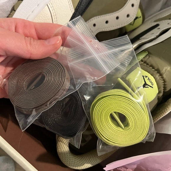 2023 Travis Scott x Air Jordan 1 Low Golf 'Neutral Olive' - Picture 4 of 4